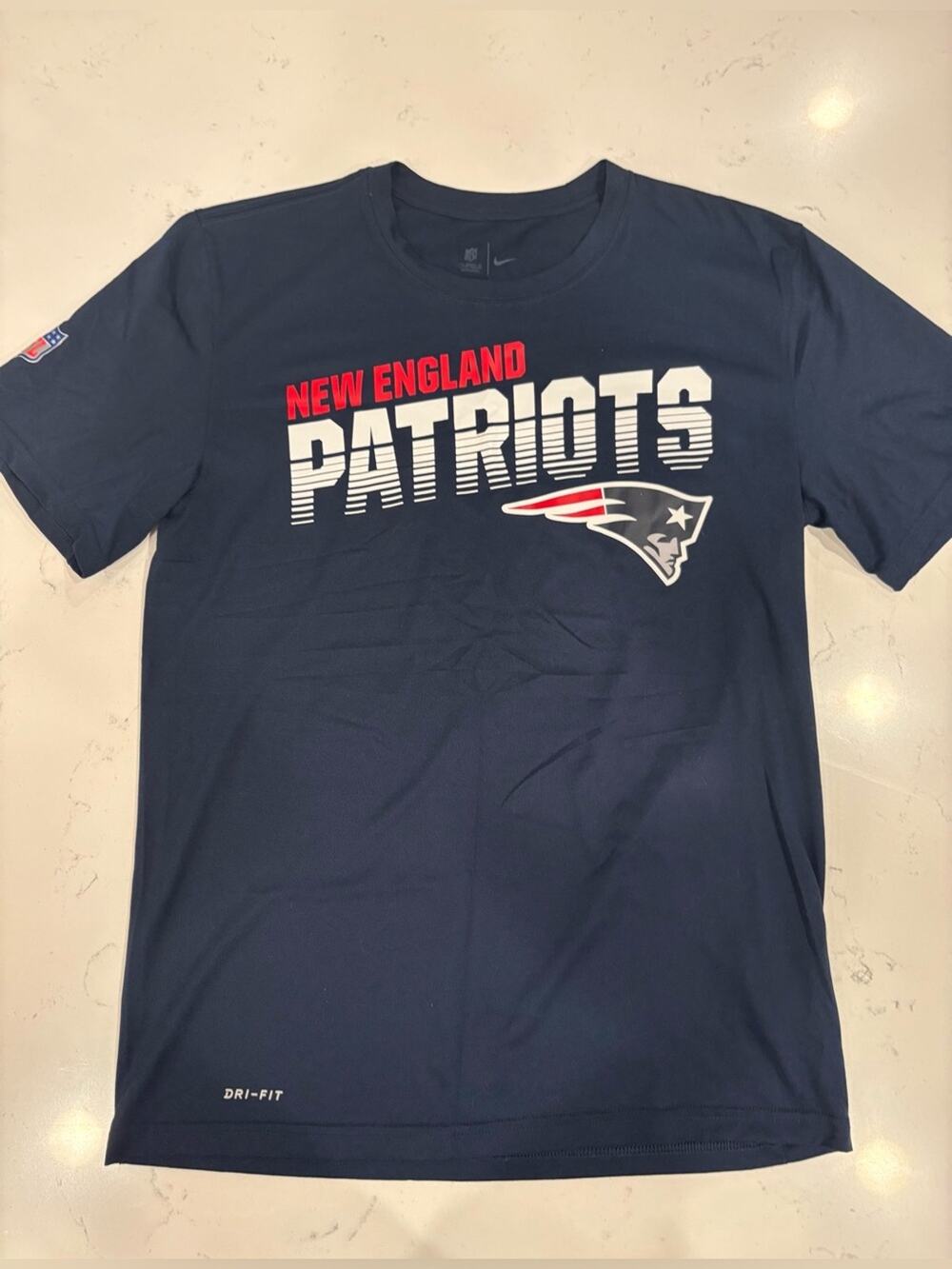 Nike New England Patriots Navy Short Sleeve Graphic Tee- Size M